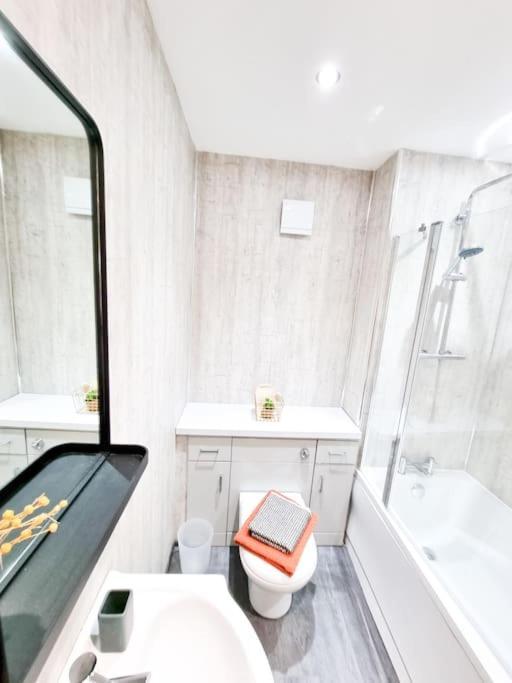 Stunning Flat Close To Beach Swansea Exteriör bild